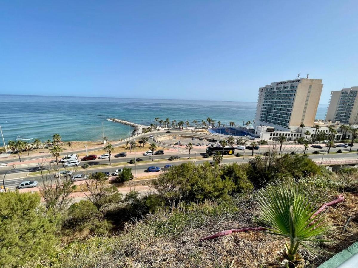 Apartamento frente al mar con increíbles piscinas Benalmádena Exterior foto